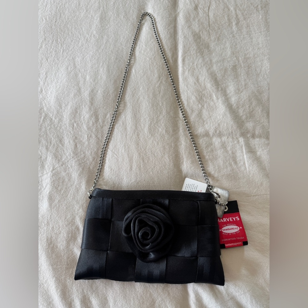 Harveys Black Floral Wristlet Clutch-BE UNIQUE‼️
